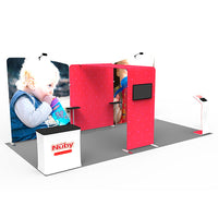 2小間 展示会ブース BOOTH-11｜壁面3枚＋ブリッジ（カウンター・モニター・iPad付）｜誉展示会装飾