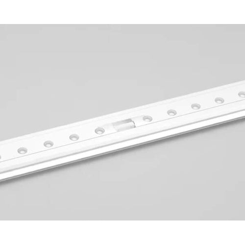セゴライトボックス用LED延長コネクターでLEDバーを連結した状態｜誉展示会